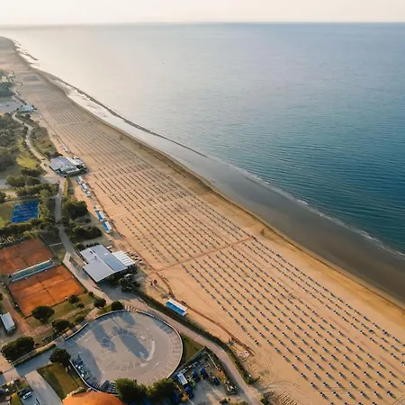 Rooftop Pool And Sea Breeze In Modern Flat * Bibione